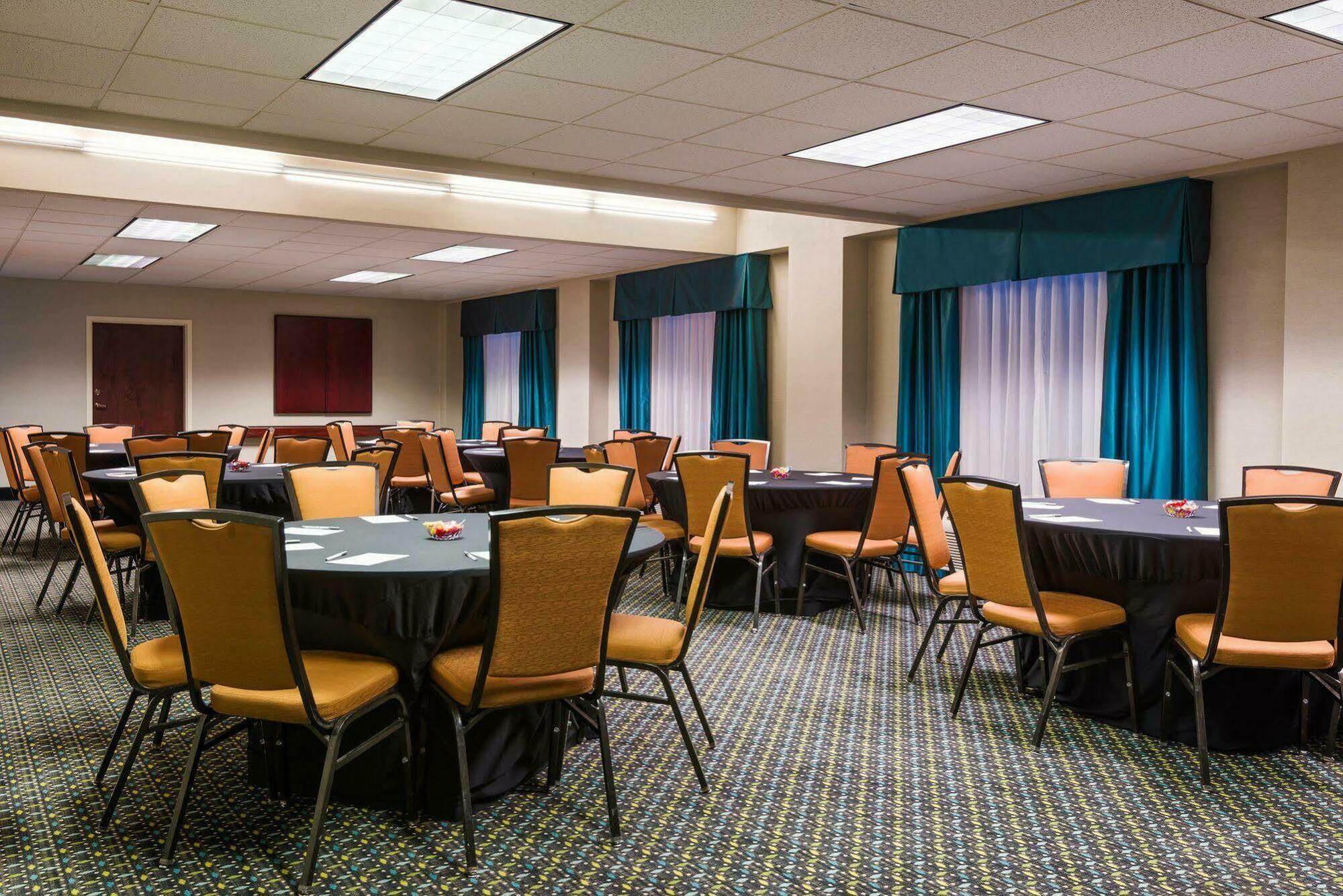 Hampton Inn Atlanta Perimeter Center Sandy Springs Esterno foto